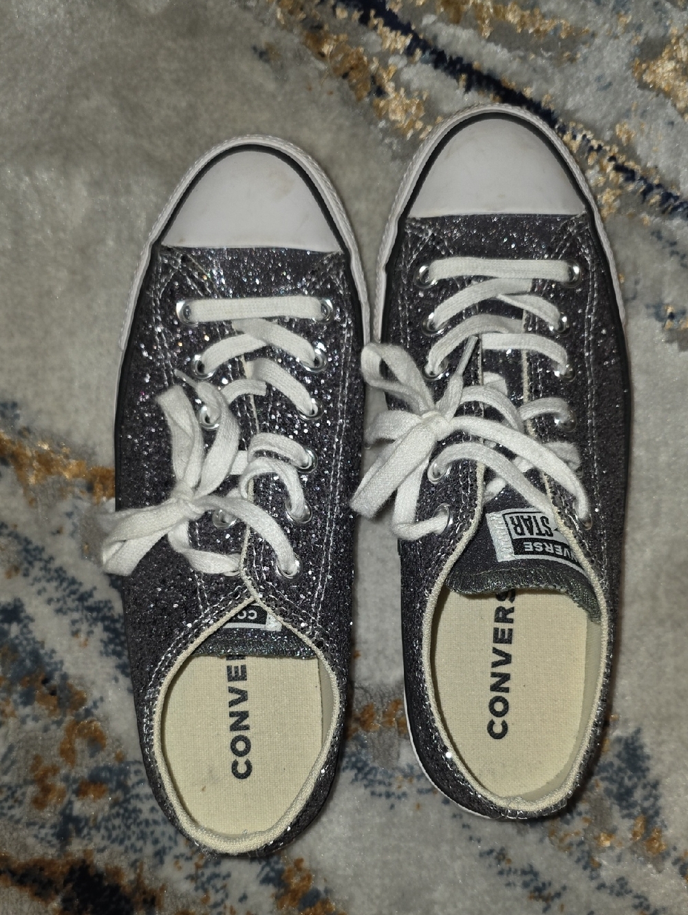 Converse Low Top Glitter Sneaker - Silver and White usa size 9 - Picture 7 of 14